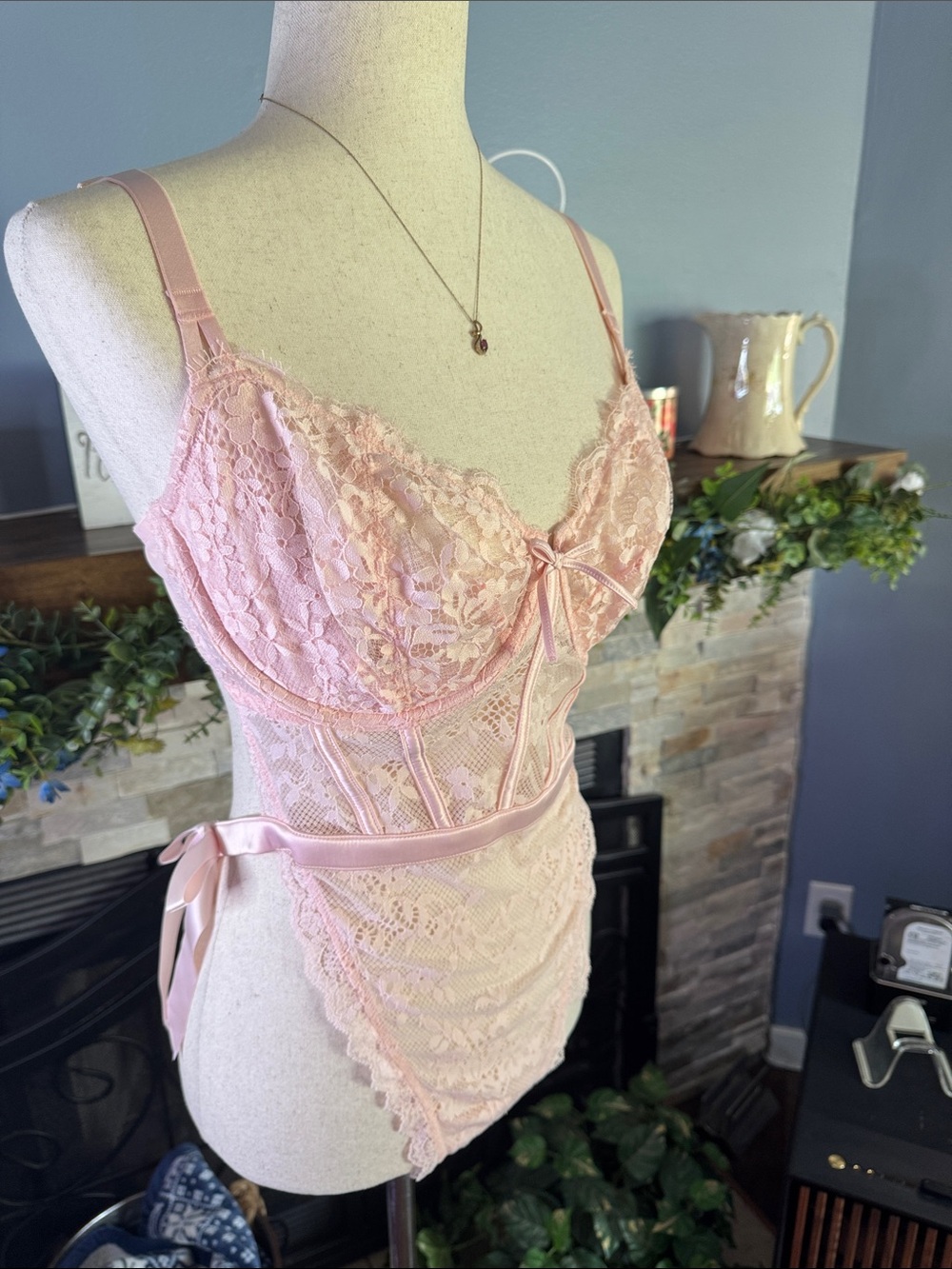 Victoria's Secret Pink Eyelash Lace Corset Teddy Bodysuit NWT XL - Picture 7 of 13